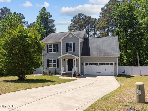 112 Smokey Mountain Drive, Raeford, NC 28376