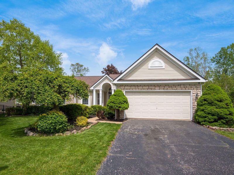 2107 Hayer Court , Lewis Center, OH 43035 Photo 1