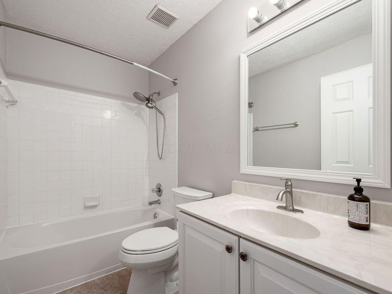 2107 Hayer Court , Lewis Center, OH 43035 Photo 35