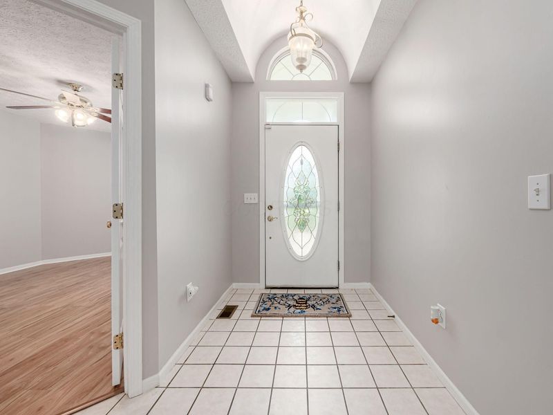 2107 Hayer Court , Lewis Center, OH 43035 Photo 5