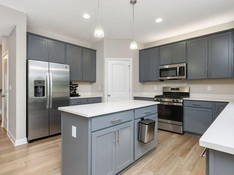546 Clark Drive, Reynoldsburg, OH 43068 Photo 16
