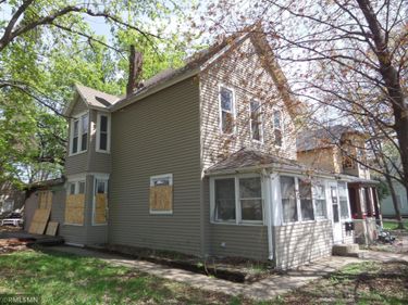 841 York Avenue , Saint Paul, MN 55106