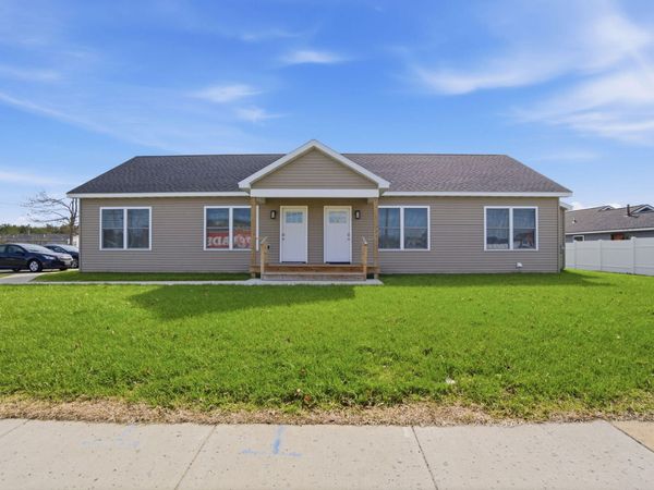 126 & 128 E Mill Street, Gaylord, MI 49735