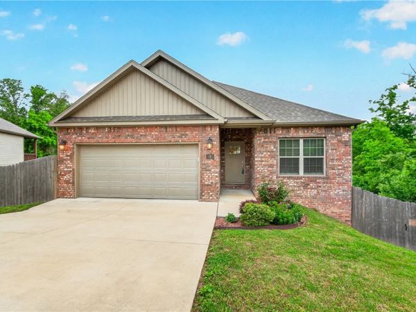 9 Ripley Lane, Bella Vista, AR 72715