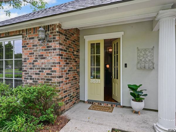 3531 Riverway Dr, Baton Rouge, LA 70820