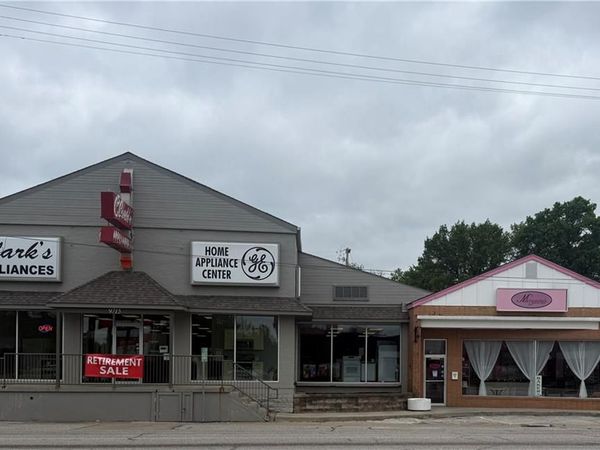 9711 E 63rd Street, Raytown, MO 64133