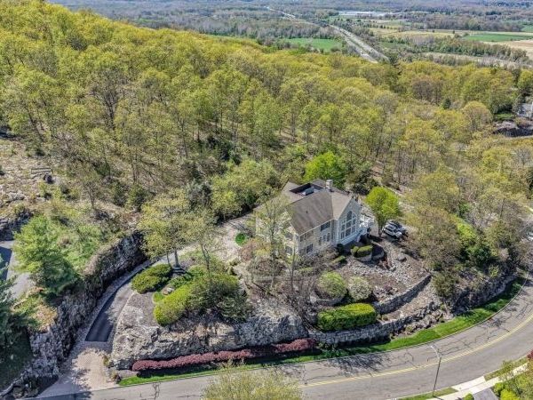 67 Mallard Dr, Allamuchy, NJ 07840