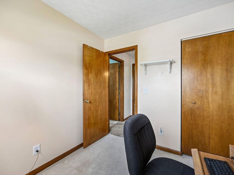 3647 Seattle Slew Drive, Columbus, OH 43221 Photo 17