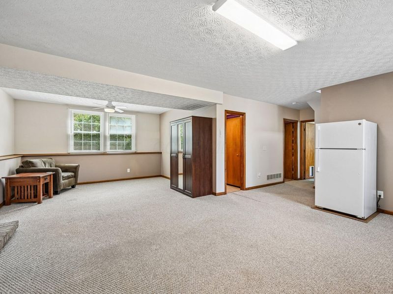 3647 Seattle Slew Drive, Columbus, OH 43221 Photo 19