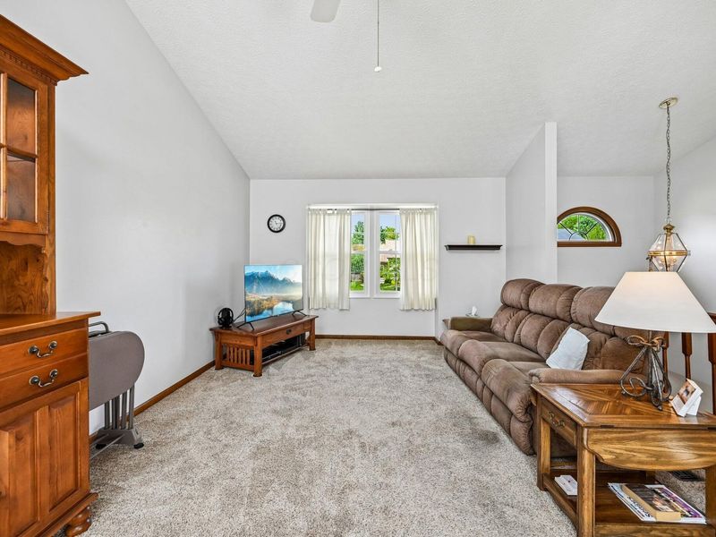 3647 Seattle Slew Drive, Columbus, OH 43221 Photo 3