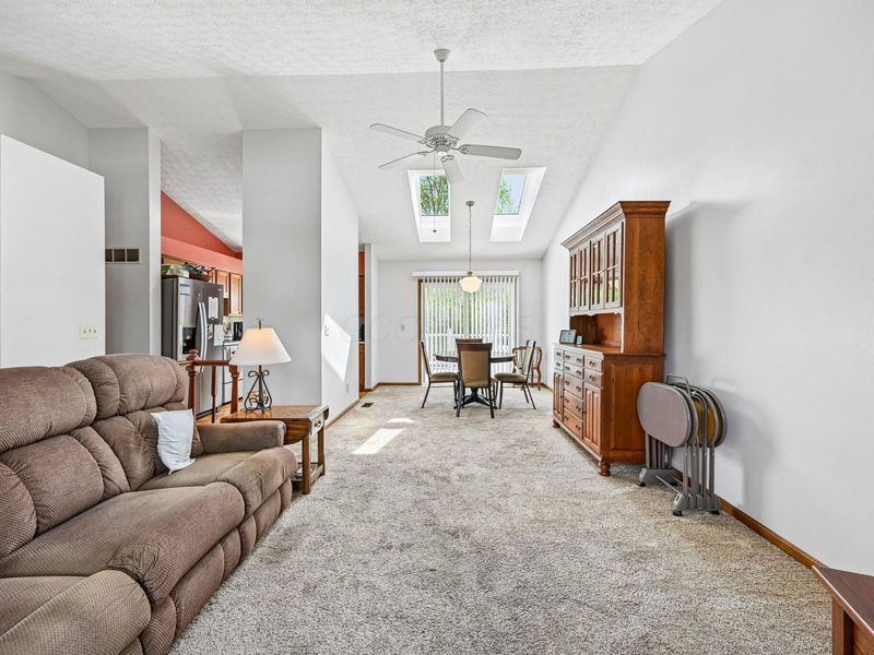 3647 Seattle Slew Drive, Columbus, OH 43221 Photo 4