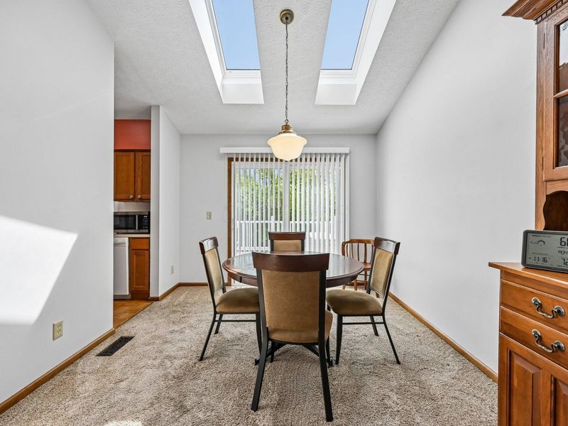 3647 Seattle Slew Drive, Columbus, OH 43221 Photo 5