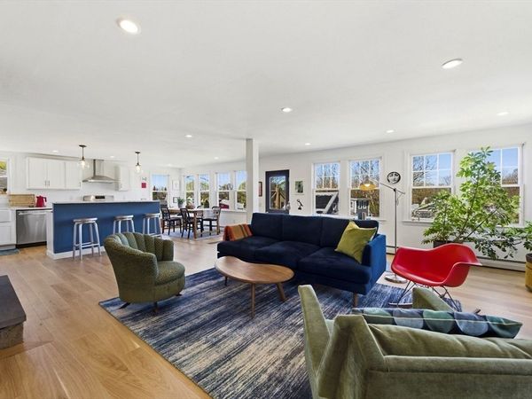 27 Gee Avenue, Gloucester, MA 01930