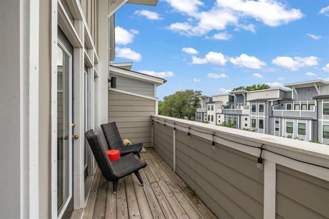 4568 Mixson Avenue Photo 14