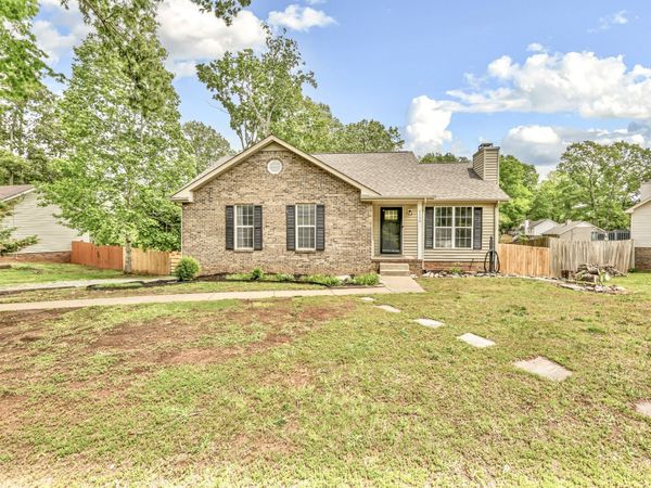 3300 Backridge Rd , Woodlawn, TN 37191