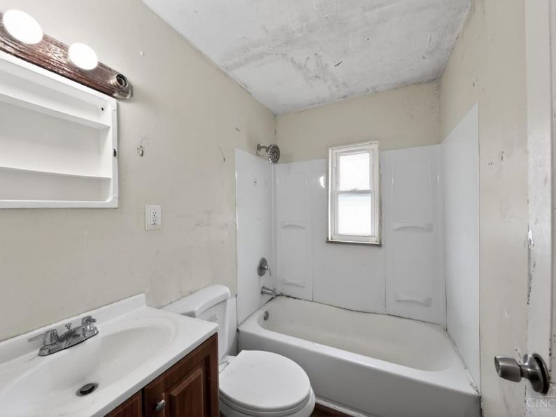 5735 Argus Road, Cincinnati, OH 45224 Photo 19