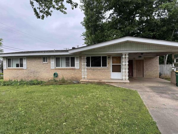 5701 Meadowbrook Lane , North Little Rock, AR 72118