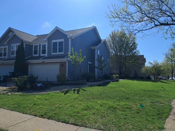 1283 Derby Lane , Mundelein, IL 60060