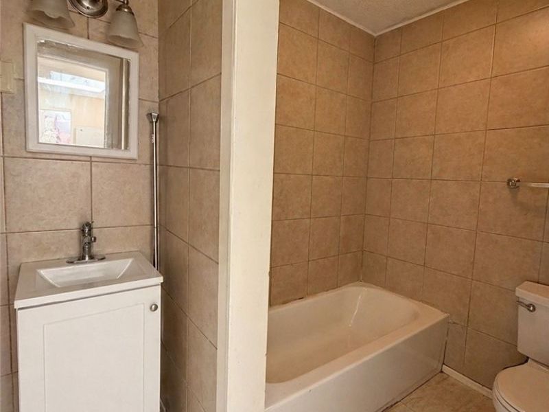 3295 W 56th Street , Cleveland, OH 44102 Photo 12