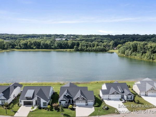 2930 Isle Water Drive, Belmont, MI 49306