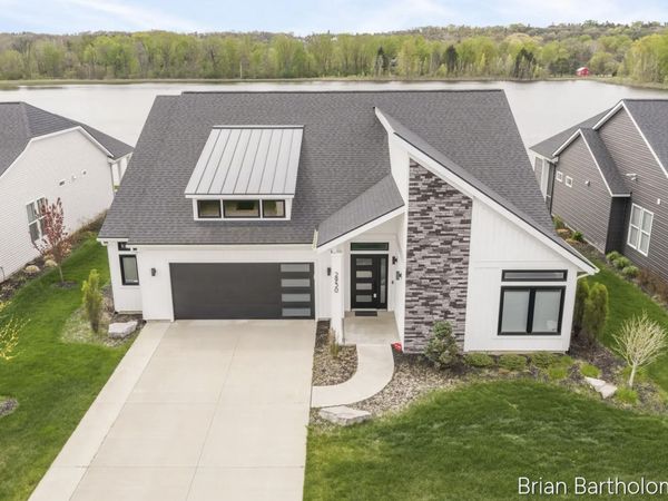 2930 Isle Water Drive, Belmont, MI 49306