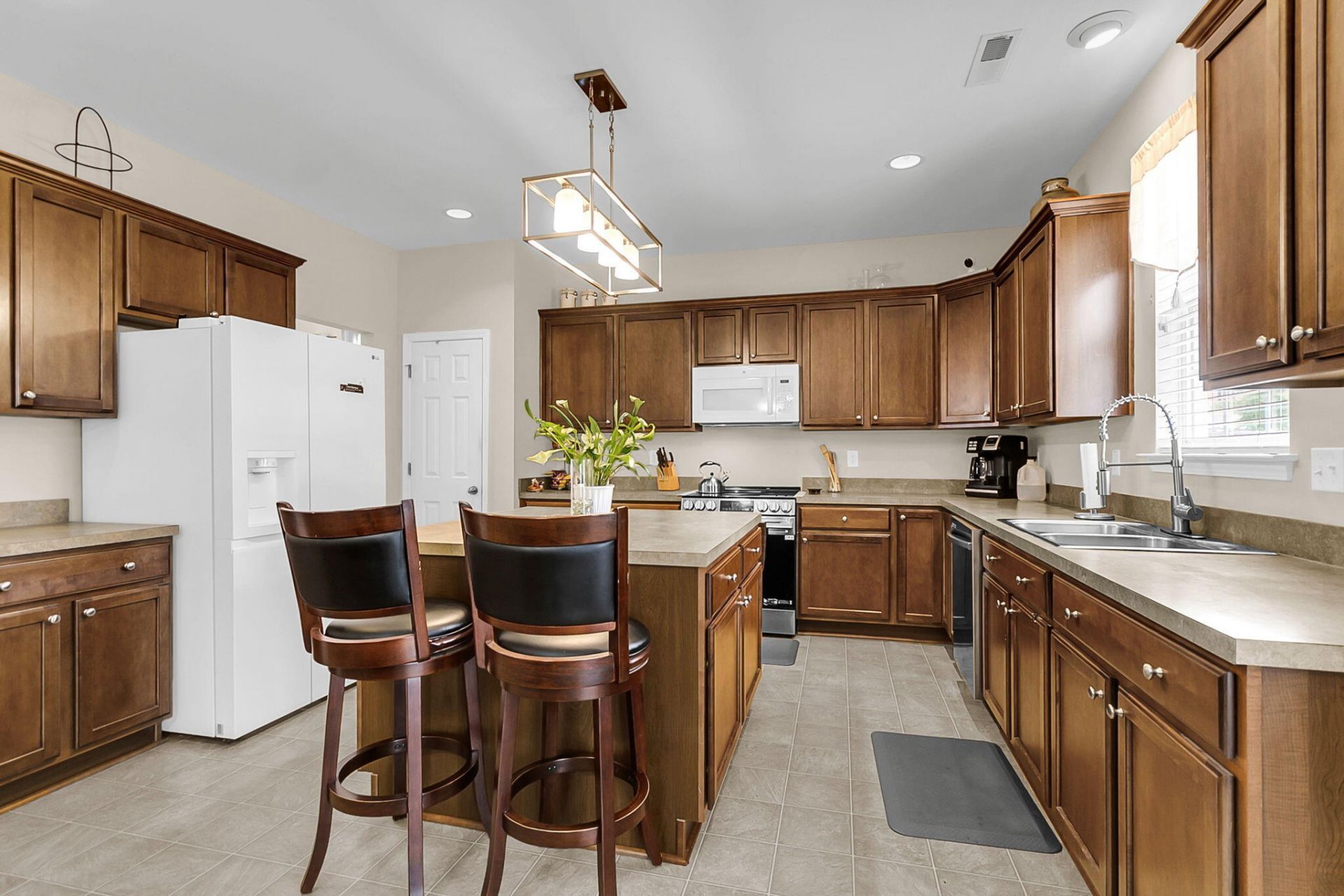 210 Sabal Palmetto Court Photo 14