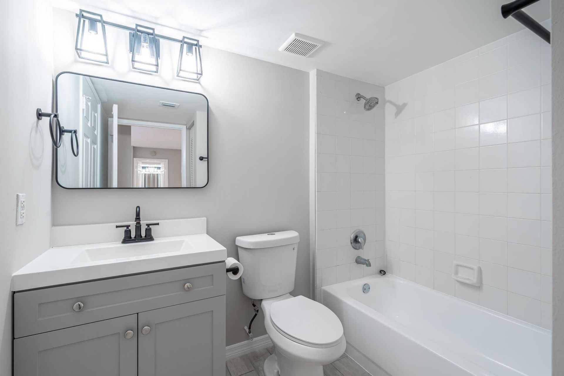 2600 S University Drive, Unit 208, Davie, FL 33328 Photo