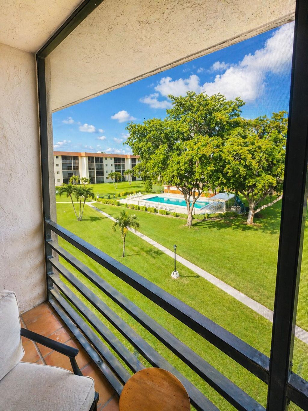 5917 Vía Vermilya, Unit 406, Atlantis, FL 33462 Photo