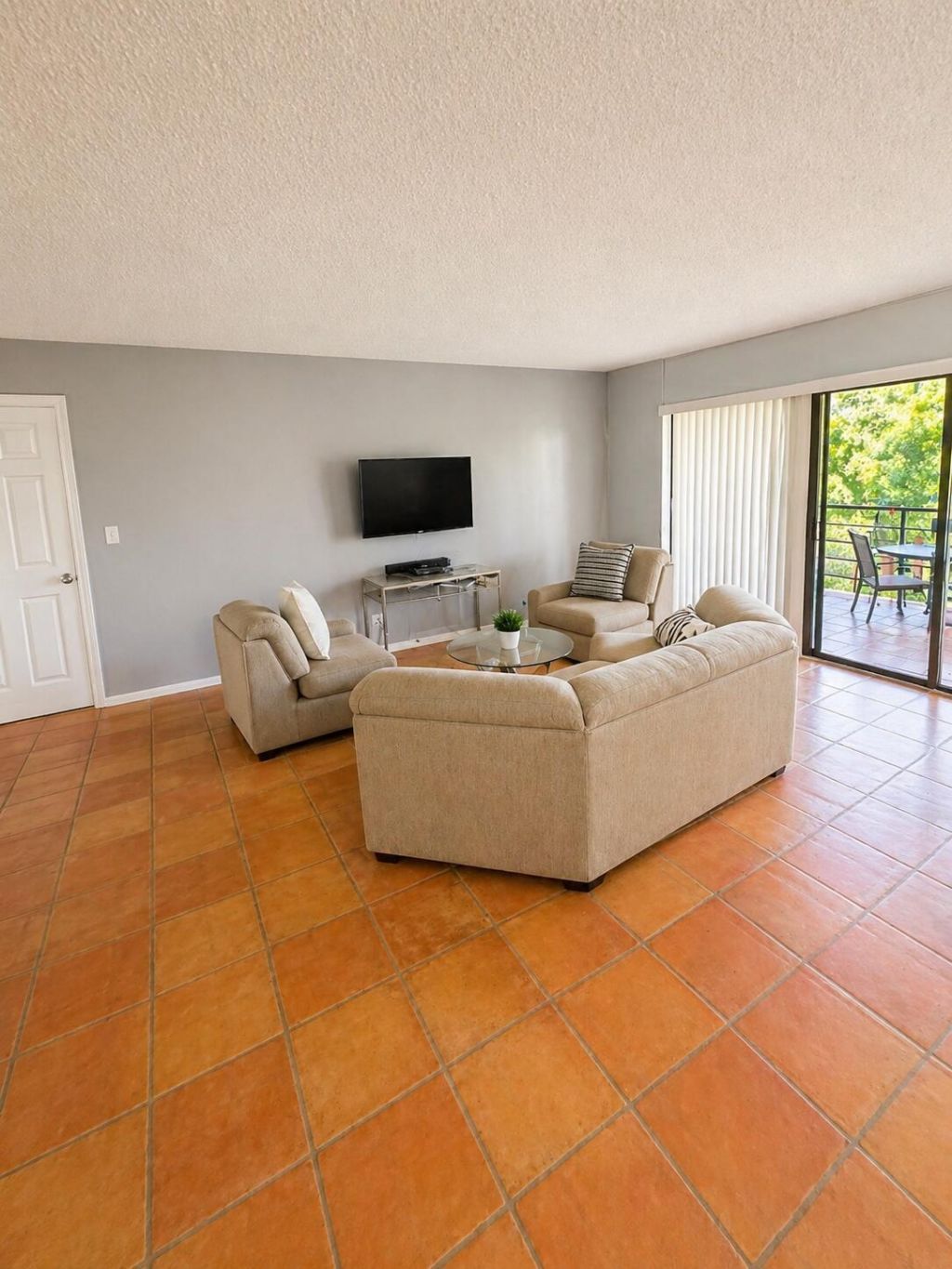 5917 Vía Vermilya, Unit 406, Atlantis, FL 33462 Photo
