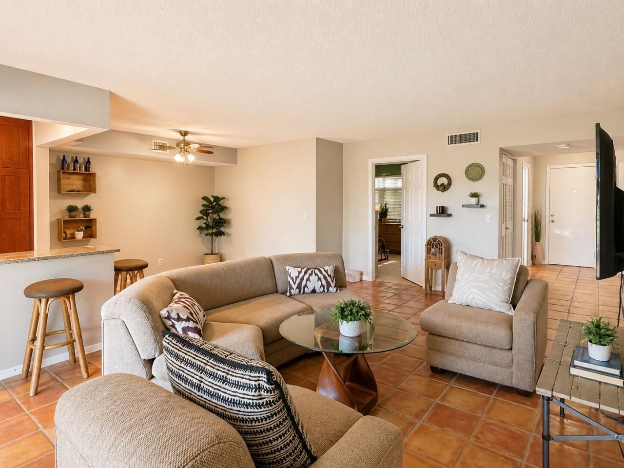 5917 Vía Vermilya, Unit 406, Atlantis, FL 33462 Photo