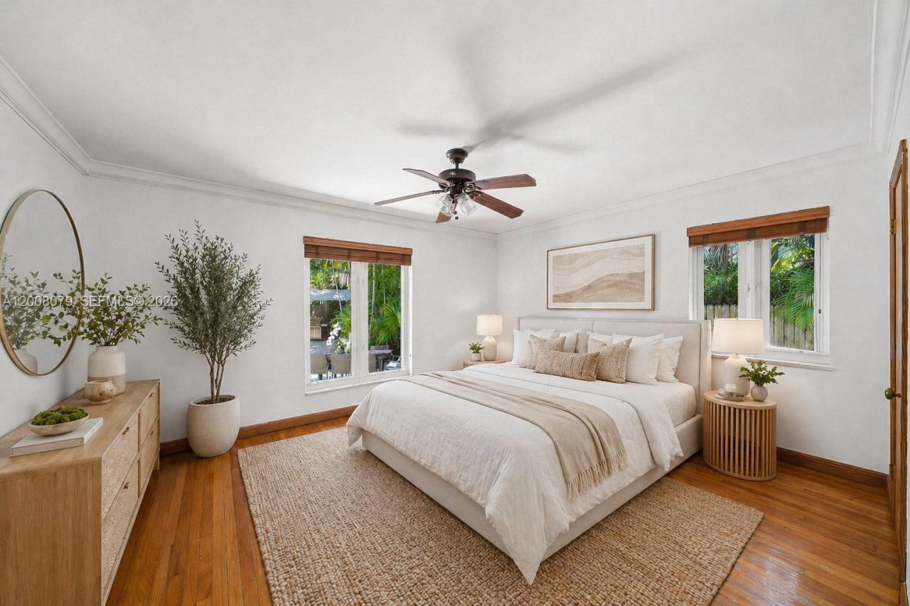 739 Lakeview Dr, Miami Beach, FL 33140 Photo
