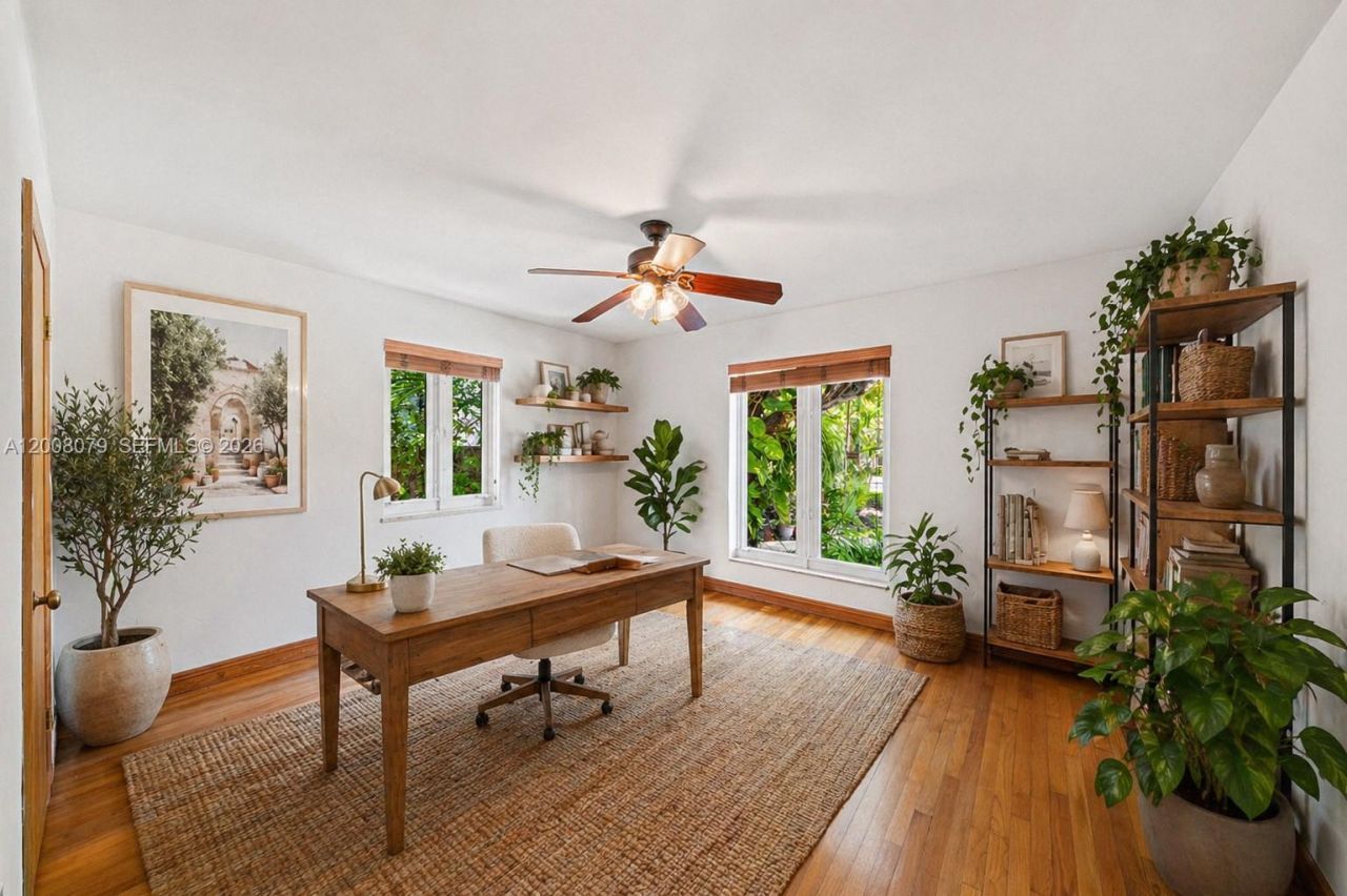 739 Lakeview Dr, Miami Beach, FL 33140 Photo