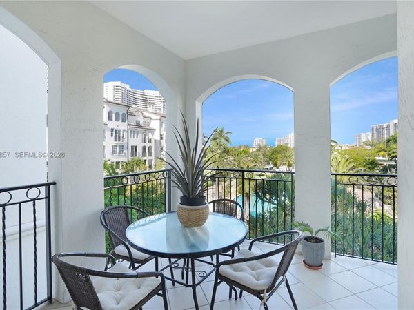 3700 Island Blvd, Unit C307, Aventura, FL 33160