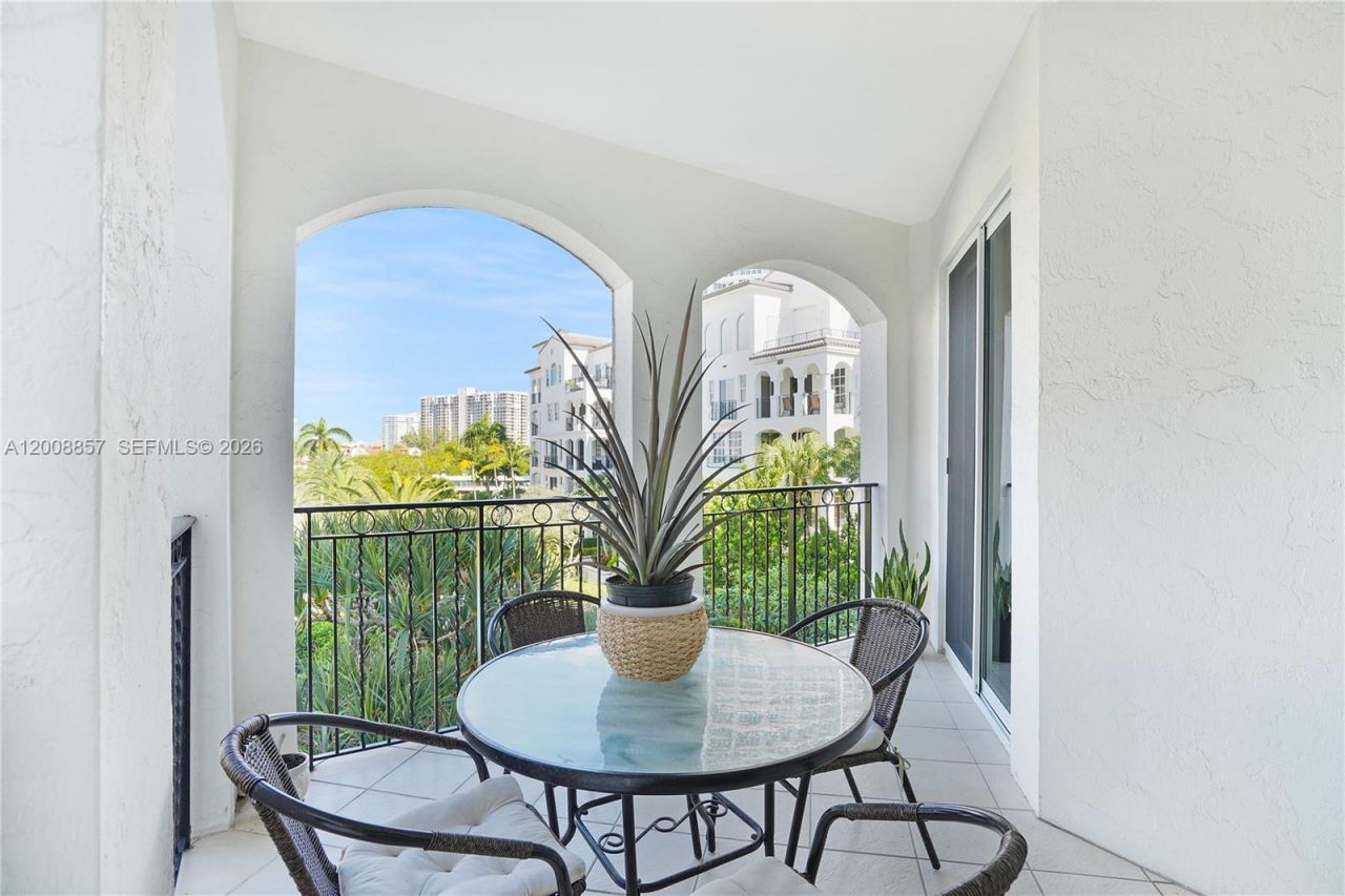 3700 Island Blvd, Unit C307, Aventura, FL 33160 Photo