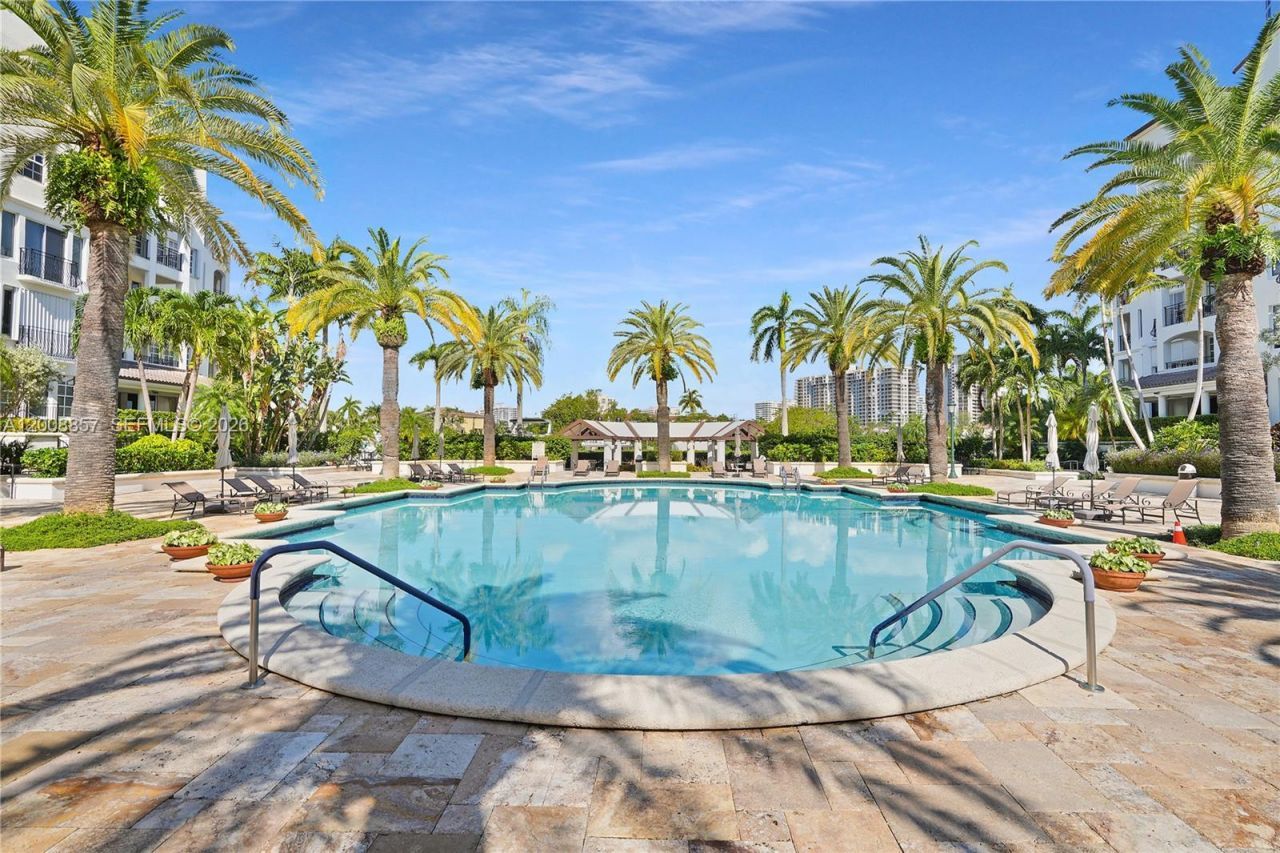 3700 Island Blvd, Unit C307, Aventura, FL 33160 Photo