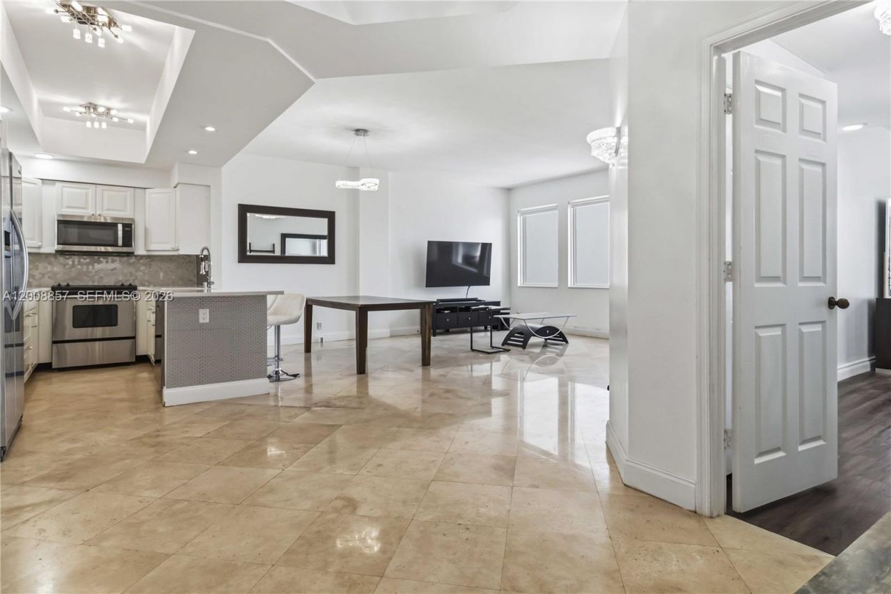 3700 Island Blvd, Unit C307, Aventura, FL 33160 Photo