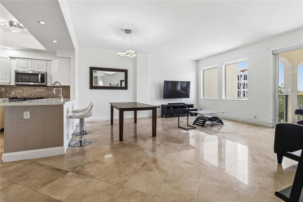 3700 Island Blvd, Unit C307, Aventura, FL 33160 Photo