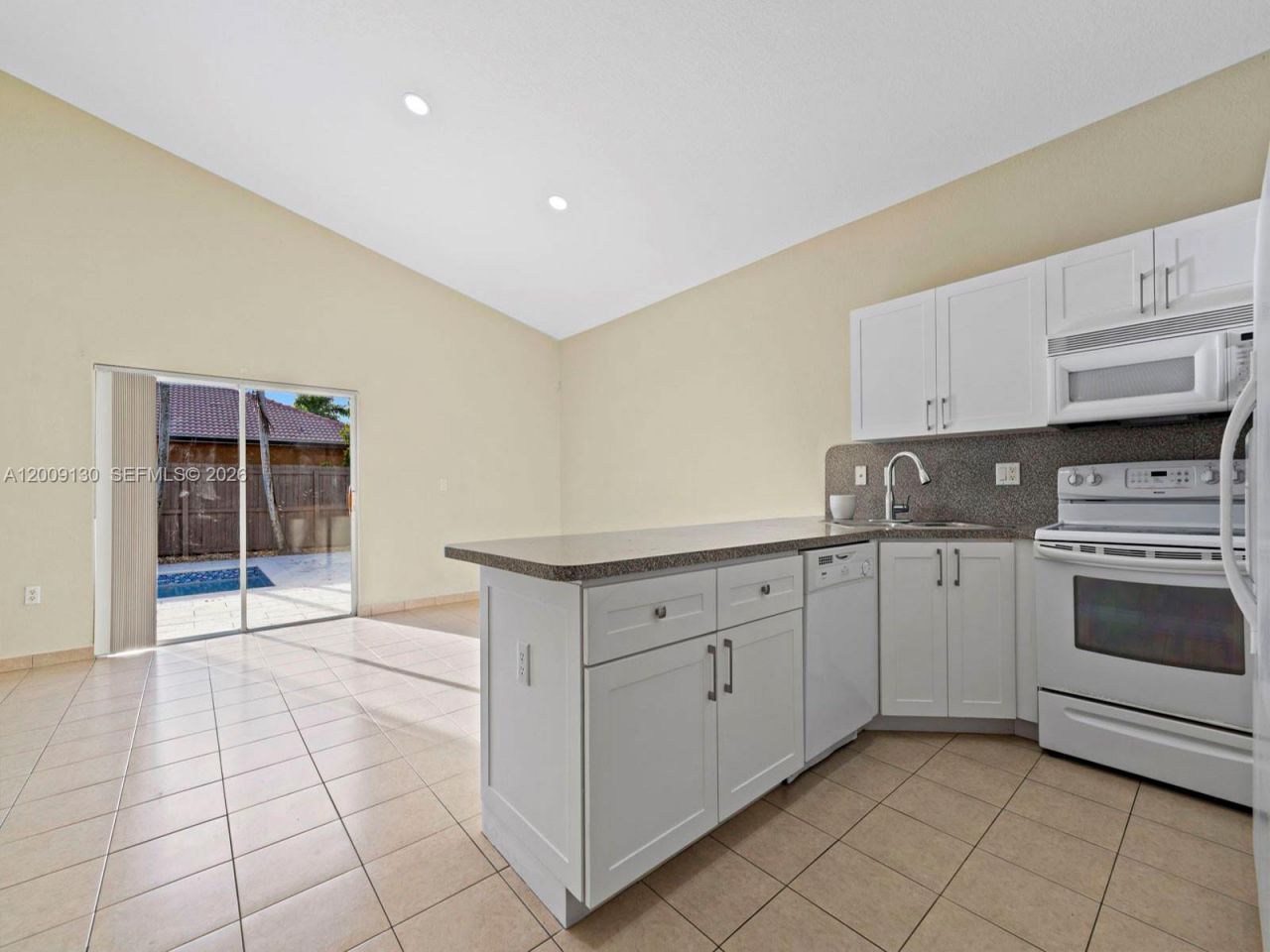 704 SE 14th Pl , Homestead, FL 33033 Photo