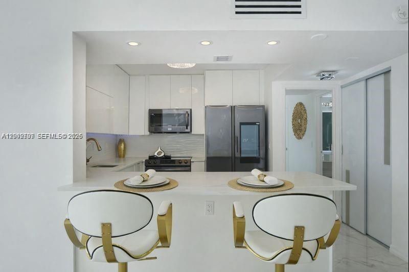 2017 S Ocean Dr, Unit 1206, Hallandale Beach, FL 33009 Photo