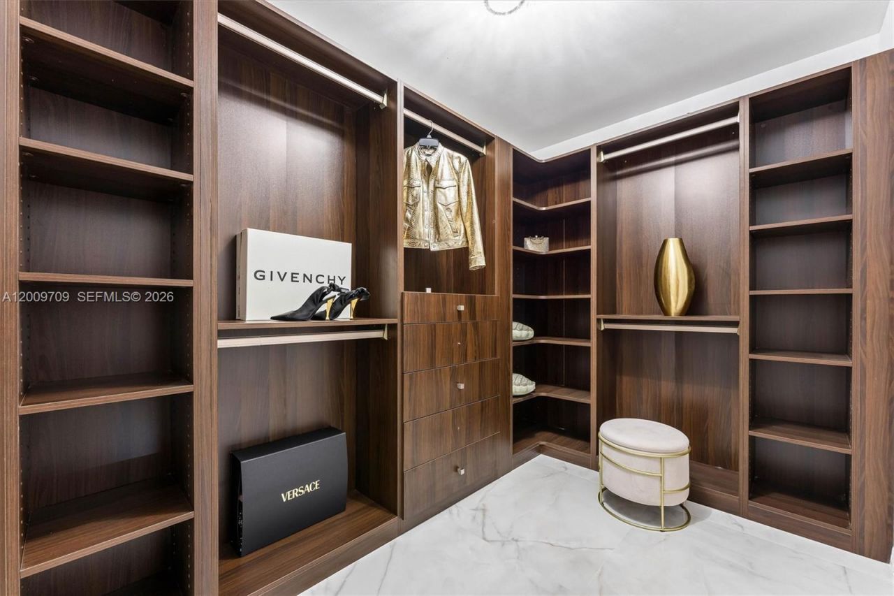 2017 S Ocean Dr, Unit 1206, Hallandale Beach, FL 33009 Photo