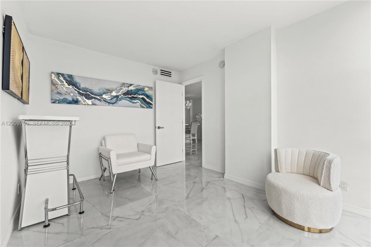 2017 S Ocean Dr, Unit 1206, Hallandale Beach, FL 33009 Photo