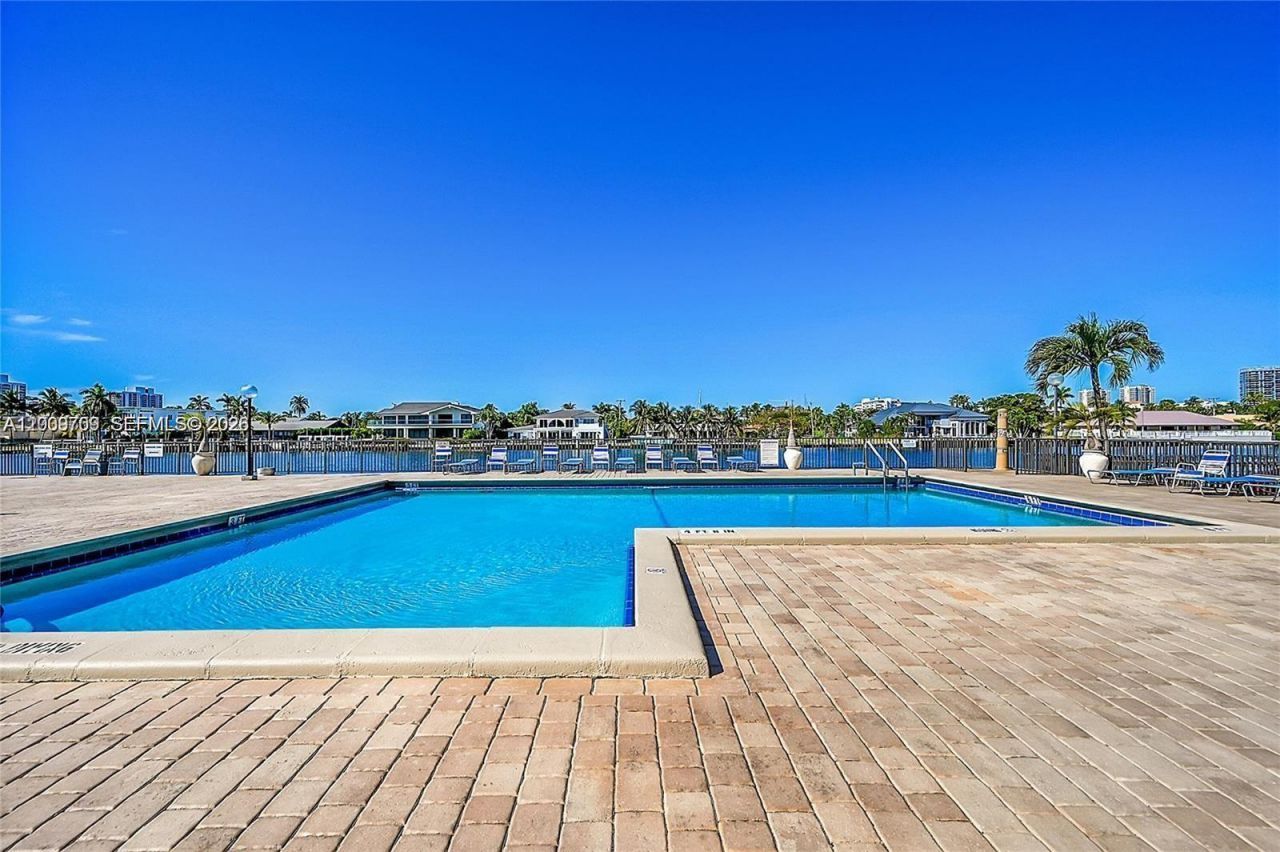 2017 S Ocean Dr, Unit 1206, Hallandale Beach, FL 33009 Photo