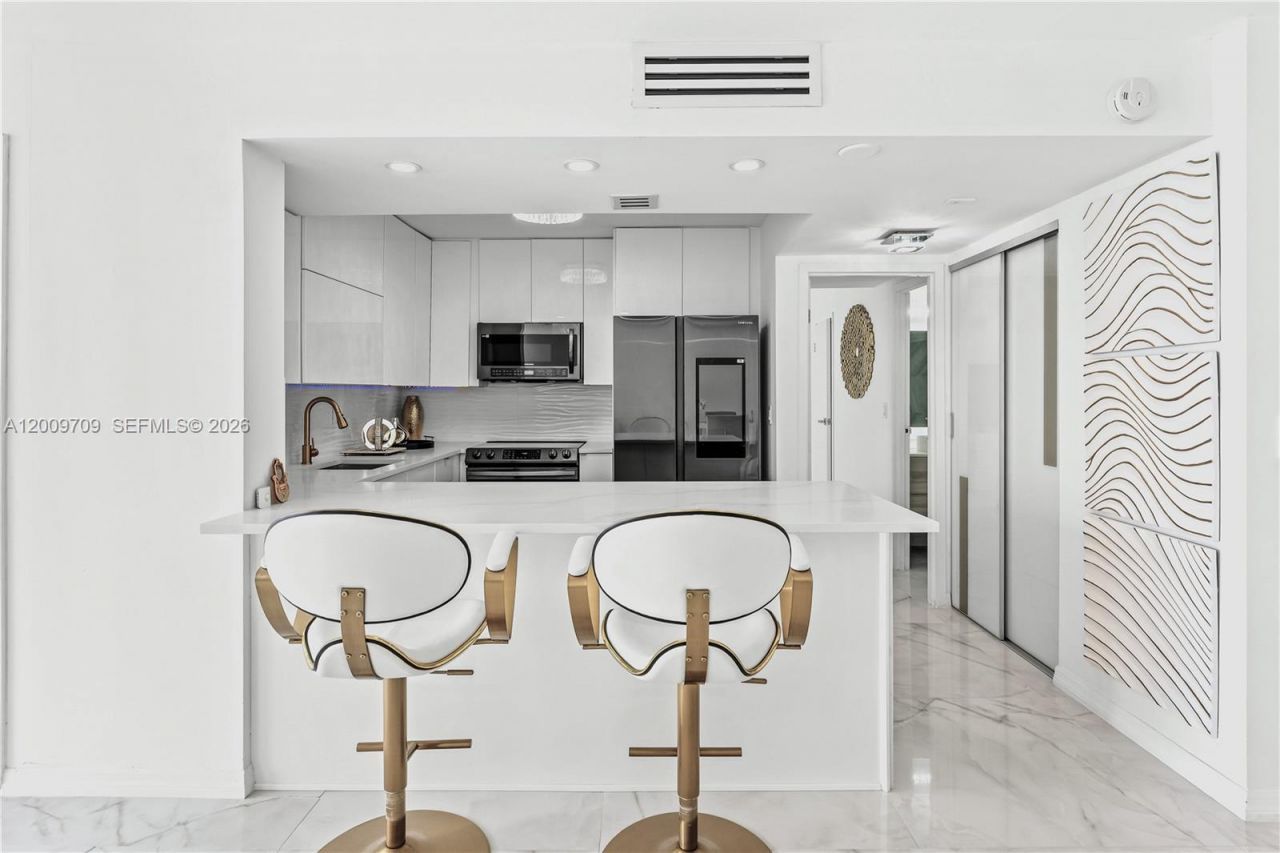 2017 S Ocean Dr, Unit 1206, Hallandale Beach, FL 33009 Photo