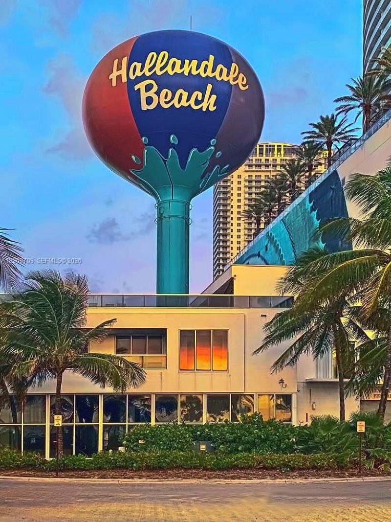 2017 S Ocean Dr, Unit 1206, Hallandale Beach, FL 33009 Photo