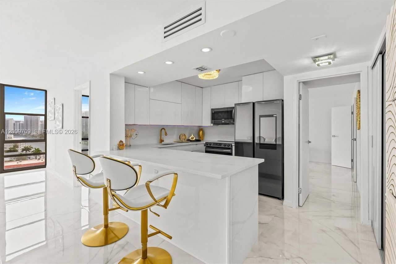 2017 S Ocean Dr, Unit 1206, Hallandale Beach, FL 33009 Photo