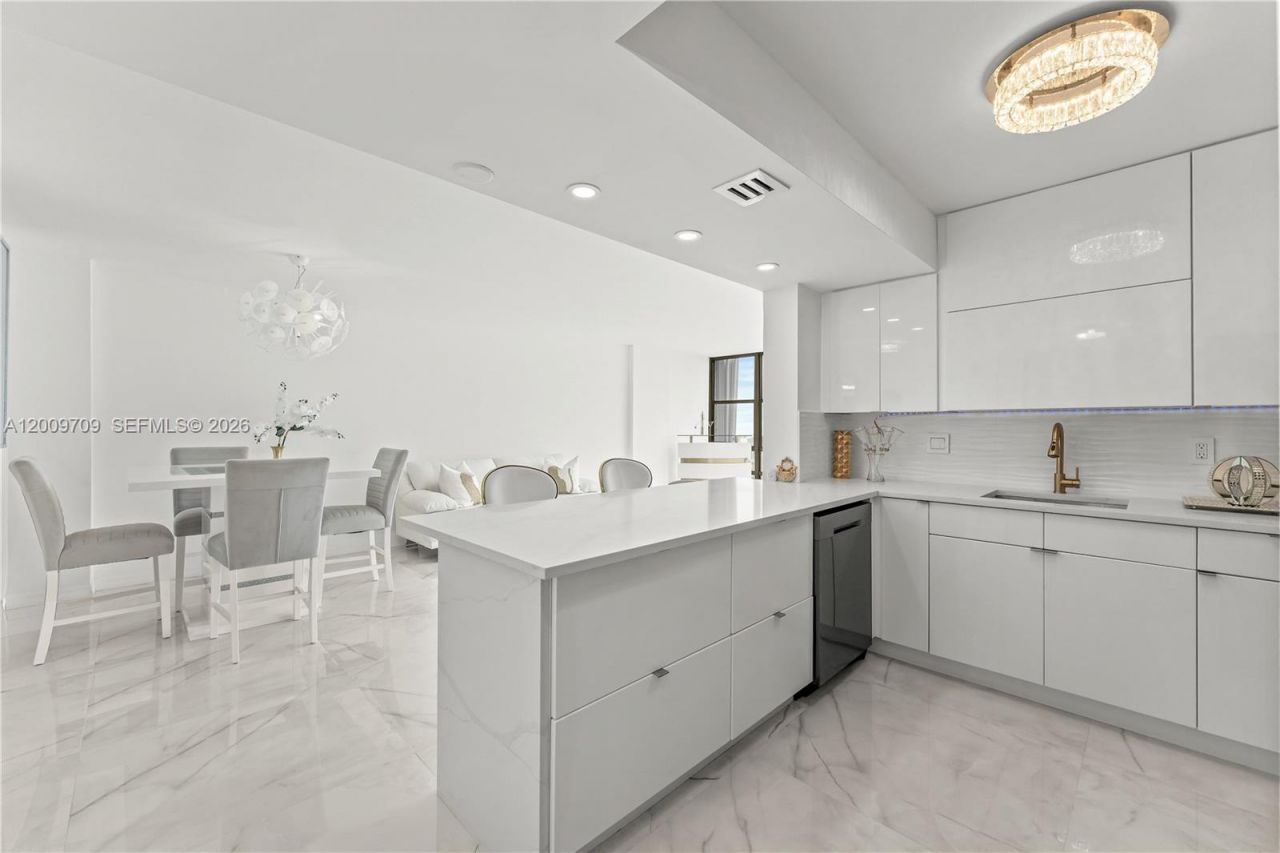 2017 S Ocean Dr, Unit 1206, Hallandale Beach, FL 33009 Photo