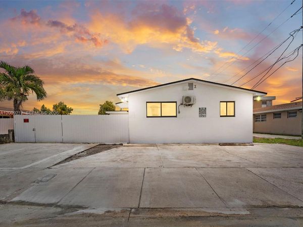 1368 W 29th St , Unit 2, Hialeah, FL 33012