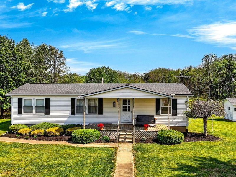 21240 River Road , Circleville, OH 43113 Photo 2