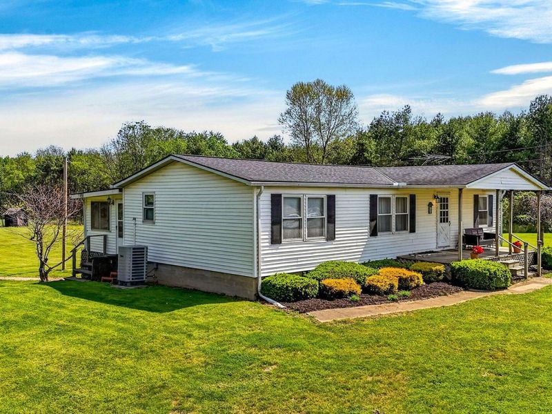 21240 River Road , Circleville, OH 43113 Photo 4