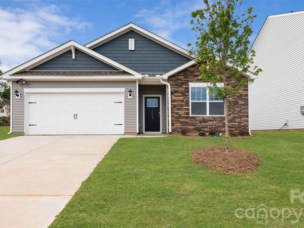 61 Salers Road, Fletcher, NC 28732
